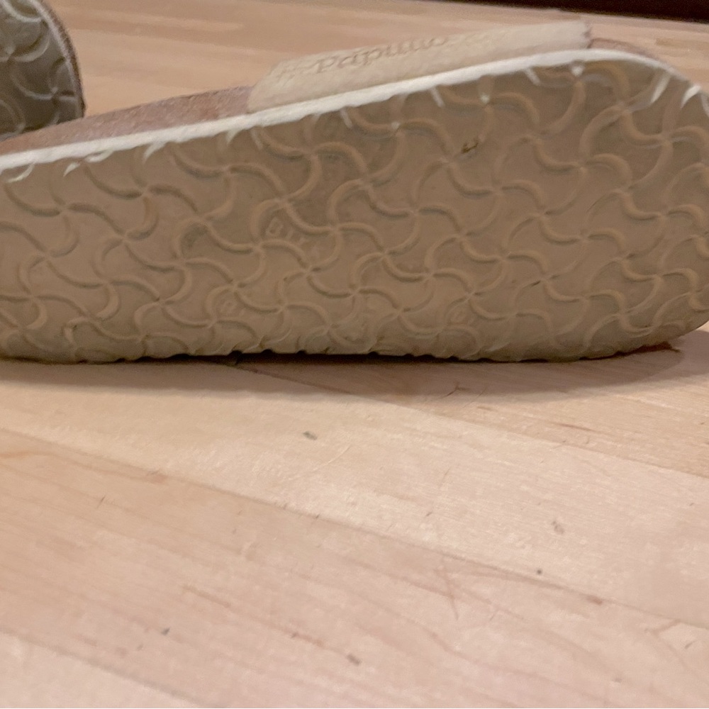 Birkenstock “Papapillio” style. US: 9